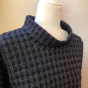 Jones New York Quilted Pullover mock neck (Navy/White)